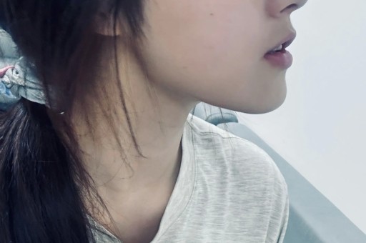 网红小马云成年即曝恋情绯闻女友直播间否认剧本炒作